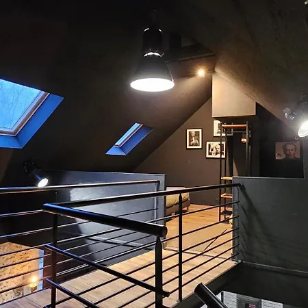 Paddock 24 - Loft Le Mans Arnage