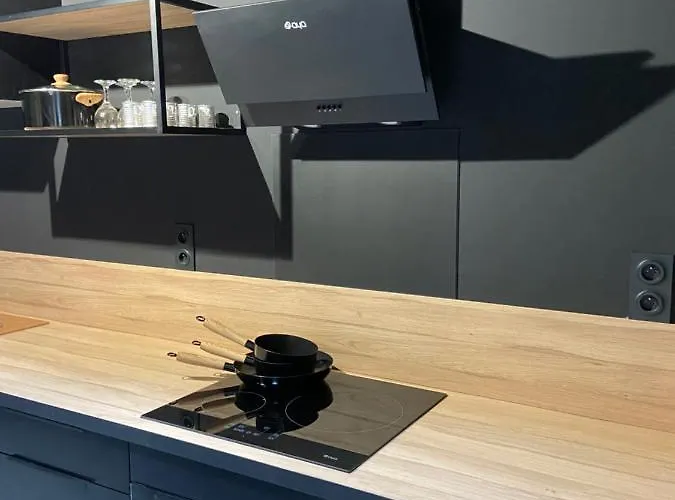 Paddock 24 - Loft Le Mans Arnage